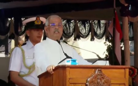 76ാം റിപ്പബ്ലിക് ദിനം; കേരളത്തെയും മുഖ്യമന്ത്രിയെയും അഭിനന്ദിച്ച് ഗവർണറുടെ ആശംസാ സന്ദേശം.