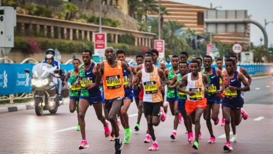 ദുബായ് മാരത്തൺ നാളെ രാവിലെ ആറു മണി മുതൽ, ഉച്ചയ്ക്ക് ഒരു മണി വരെ. ഗതാഗത നിയന്ത്രണമേർപ്പെടുത്തി ആർ.ടി.എ.