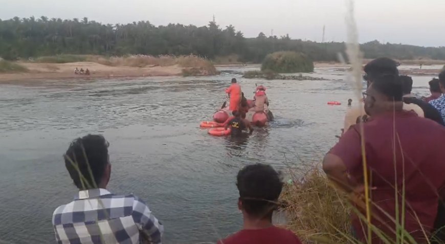 തൃശ്ശൂർ ചെറുതുരുത്തിയിൽ നാലംഗ കുടുംബം ഒഴുക്കിൽപ്പെട്ട് ഒരാൾ മരിച്ചു.