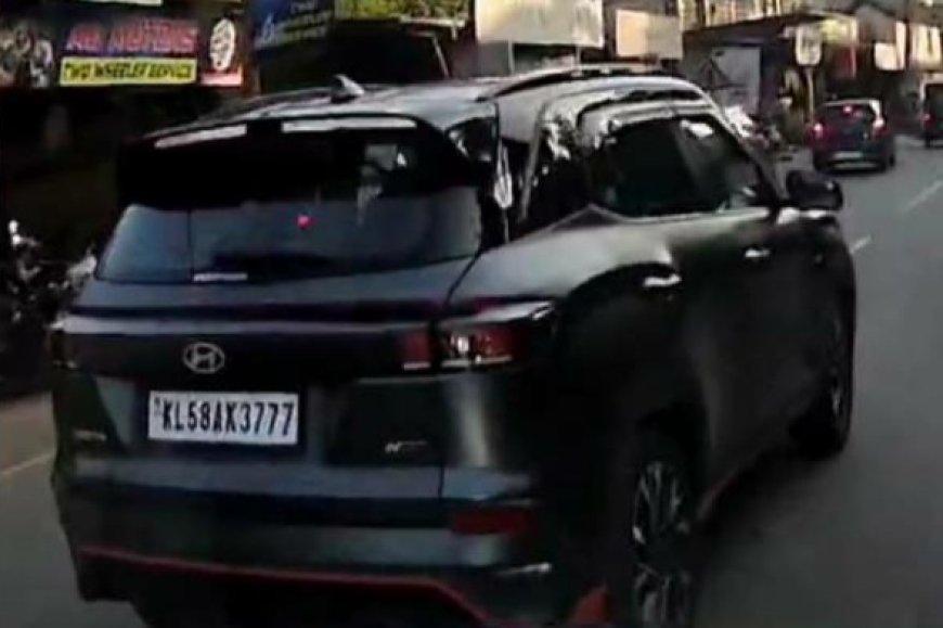 കാർ വഴി മുടക്കി ആംബുലൻസിലുണ്ടായിരുന്ന രോഗി മരിച്ചു.