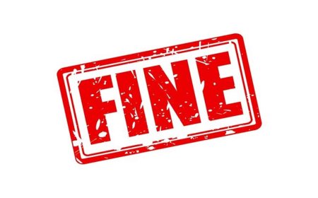 പോലീസുകാരുടെ വീഡിയോ ചിത്രീകരിച്ച യുവതിക്ക് 2000 ദിർഹം പിഴ.