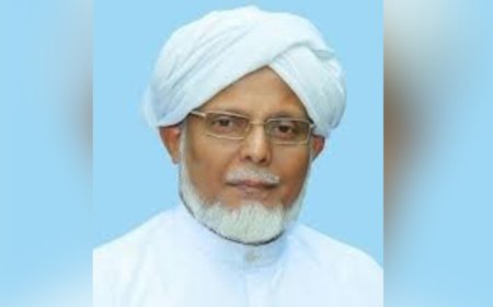 സമസ്തയിൽ അച്ചടക്ക നടപടി. സമസ്ത മുശാവറ അംഗം മുസ്തഫൽ ഫൈസിയെ സസ്പെൻഡ് ചെയ്തു.