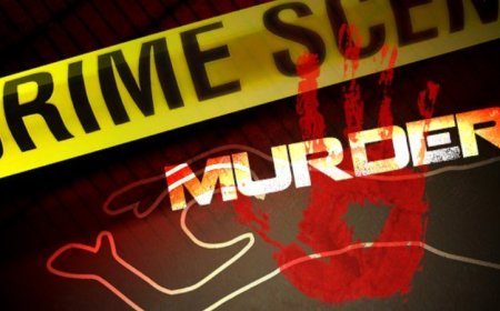 കൊല്ലത്ത് 45 കാരനെ 19കാരന്‍ വെട്ടിക്കൊന്നു.