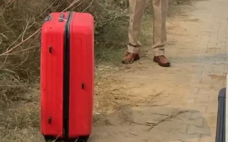 കൊൽക്കത്തയിൽ ട്രോളി ബാഗിൽ മൃതദേഹവുമായി എത്തിയ സ്ത്രീകൾ പിടിയിൽ.