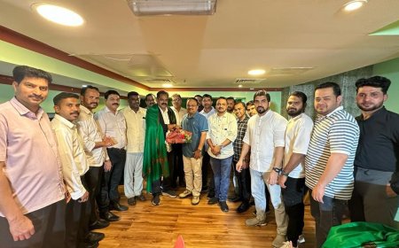 മുസ്തഫ തായന്നൂരിനും, സലാം പരപ്പയ്ക്കും അബുദാബിയിൽ സ്വീകരണം നൽകി.