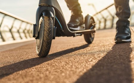 ഇ-സ്കൂട്ടർ അപകടം; ഒമ്പത് വയസ്സുകാരനായ അറബ് ബാലന് ദാരുണാന്ത്യം.