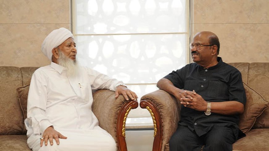 പശ്ചിമ ബംഗാൾ ഗവർണർ സി വി ആനന്ദ ബോസ് കാന്തപുരം ഉസ്താദുമായി കൂടിക്കാഴ്ച നടത്തി.