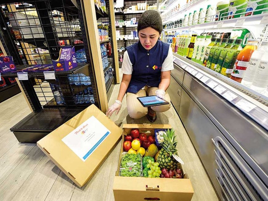 റമദാൻ മാസത്തിൽ സൂപ്പർമാർക്കറ്റുകളിൽ 10,000-ത്തിലധികം അവശ്യ പലചരക്ക് സാധനങ്ങൾക്ക് 65 ശതമാനം വരെ കിഴിവ് ലഭിക്കുമെന്ന് യുഎഇ സാമ്പത്തിക മന്ത്രാലയം അറിയിച്ചു.