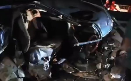 കാസർകോട് ഉപ്പളയിൽ കാർ ഡിവൈഡറിൽ ഇടിച്ചു; പിതാവും മകനുമടക്കം മൂന്നുപേർ മരിച്ചു.