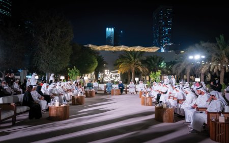 ശൈഖ് അബ്ദുല്ല ബിൻ സായിദ് അൽ നഹ്യാൻ സർക്കാർ സ്ഥാപനങ്ങളുടെ നേതാക്കളുമായും, ജീവനക്കാരുമായും കൂടിക്കാഴ്ച നടത്തി.