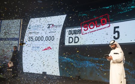 DD5 എന്ന നമ്പർ പ്ലേറ്റ് 35 മില്യൺ ദിർഹത്തിന് വിറ്റു.