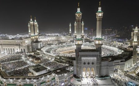 മക്കയിലെ ഗ്രാൻഡ് മോസ്കിന്റെ പ്രതിമാസ വൈദ്യുതി ബിൽ 15 മില്യൺ സൗദി റിയാൽ.