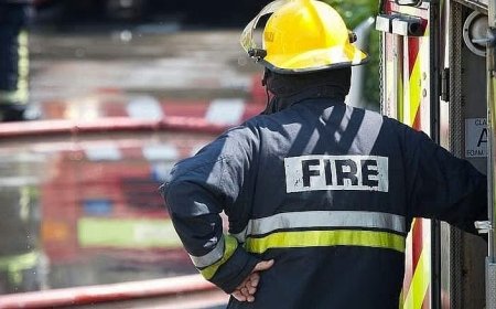 അബുദാബി അൽ വഹ്ദ മാളിൽ തീപിടിത്തം; ആളപായമില്ല.