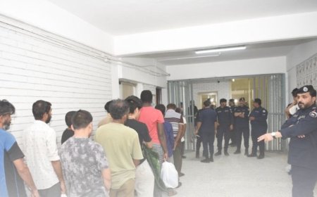 ഒരു മാസത്തിനുള്ളിൽ കുവൈറ്റിൽ നിന്നും നാടു കടത്തിയത് 2,700 പ്രവാസികളെ.