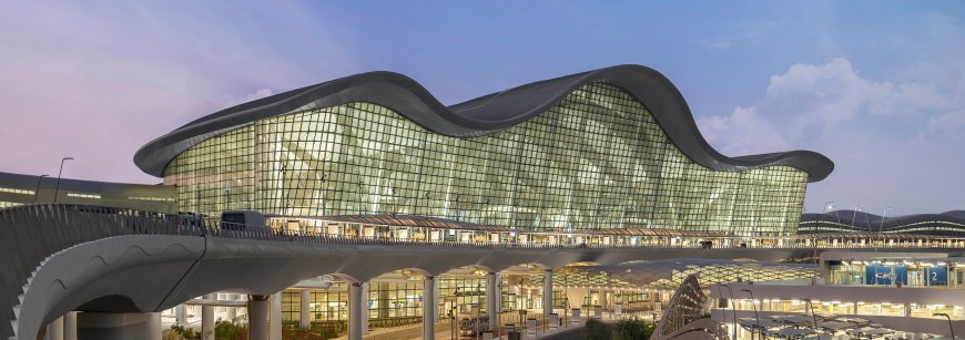 അബുദാബി വിമാനത്താവളത്തിൽ യാത്രക്കാരനിൽ നിന്നും അഞ്ച് മില്യൺ ദിർഹത്തിന്റെ കൊക്കെയ്ൻ പിടികൂടി.