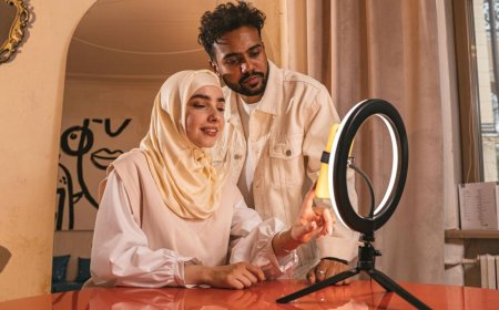 യുഎഇ മാധ്യമ നിയമം; ഉള്ളടക്ക സ്രഷ്ടാക്കൾക്ക് ബിസിനസ് ലൈസൻസ് നിർബന്ധമാക്കി.