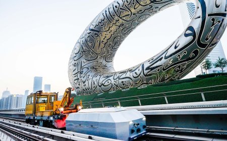 ദുബായ് മെട്രോ; റെയിൽ ട്രാക്കുകൾ പരിശോധിക്കാൻ ആർടിഎയുടെ ആർട്ടിഫിഷ്യൽ ഇന്റലിജൻസ് അധിഷ്ഠിത റോബോട്ട്.