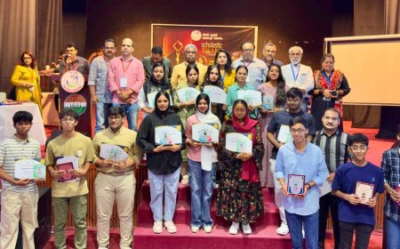 അൽ ഐൻ മലയാളി സമാജം; സ്കോളാസ്റ്റിക് അവാർഡ് വിതരണം ചെയ്തു.