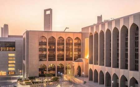 സിബിയുഎഇ 'സുന്ദസ് എക്സ്ചേഞ്ചിന്റെ' ലൈസൻസ് റദ്ദാക്കി, 10 ദശലക്ഷം ദിർഹത്തിന്റെ സാമ്പത്തിക ഉപരോധം ഏർപ്പെടുത്തി.