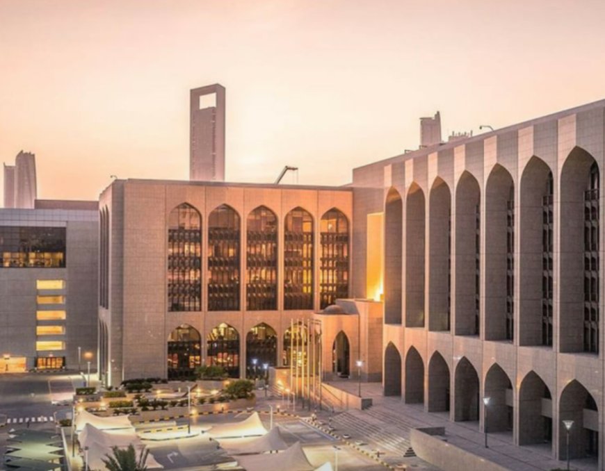 സിബിയുഎഇ 'സുന്ദസ് എക്സ്ചേഞ്ചിന്റെ' ലൈസൻസ് റദ്ദാക്കി, 10 ദശലക്ഷം ദിർഹത്തിന്റെ സാമ്പത്തിക ഉപരോധം ഏർപ്പെടുത്തി.