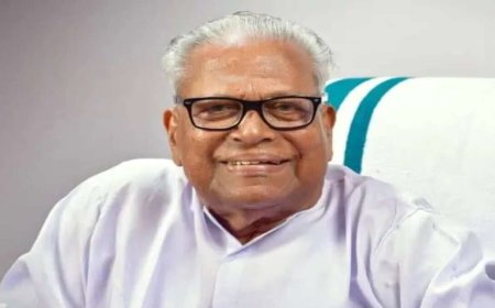 വി എസ്‌ ന്റെ മൃതദേഹം ഇന്ന് രാവിലെ ഒമ്പതുമുതൽ സെക്രട്ടറിയറ്റിലെ ദർബാർ ഹാളിൽ പൊതുദർശനത്തിനുവയ്‌ക്കും.