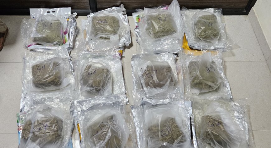 കരിപ്പൂർ എയർപോർട്ടിൽ 23 കോടി രൂപ വില മതിക്കുന്ന ഹൈബ്രിഡ് കഞ്ചാവുമായി യുവതി പിടിയിൽ.