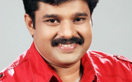 നടൻ കലാഭവൻ നവാസിനെ മരിച്ച നിലയിൽ കണ്ടെത്തി.