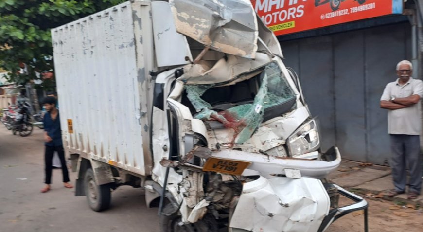 ലോറിയും, വാനും കൂട്ടിയിടിച്ച് ഒരാൾ മരിച്ചു.