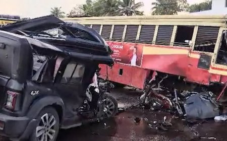 കെഎസ്ആര്‍ടിസി ബസും, ഥാര്‍ ജീപ്പും കൂട്ടിയിടിച്ചുണ്ടായ അപകടത്തില്‍ മൂന്ന് പേര്‍ മരിച്ചു.