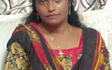 വീട്ടുമുറ്റത്ത് പിന്നോട്ടുരുണ്ട കാറിനടിയിൽപ്പെട്ട സ്ത്രീ മരിച്ചു.