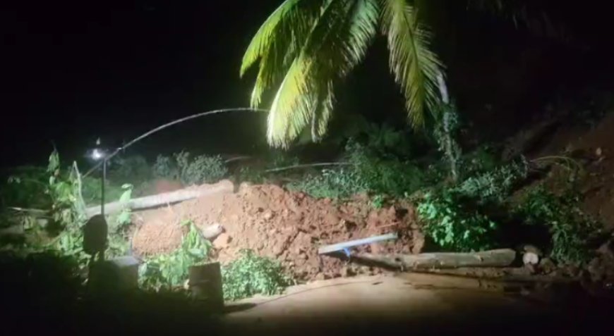 ഇടുക്കിയിലെ അടിമാലിയില്‍ മണ്ണിടിച്ചില്‍; ഒരു കുടുംബം മണ്ണിനടിയില്‍ കുടുങ്ങിക്കിടക്കുന്നു.