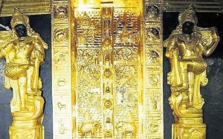 ശബരിമല സ്വര്‍ണക്കൊള്ളയില്‍  ദേവസ്വം ബോര്‍ഡ് മുന്‍ എക്‌സിക്യൂട്ടീവ് ഓഫീസര്‍ ഡി സുധീഷ് കുമാർ അറസ്റ്റിൽ.