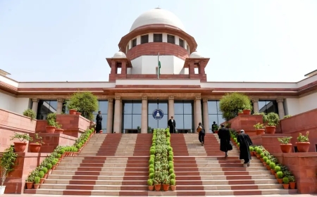 ബില്ലുകൾ കാരണമില്ലാതെ തടഞ്ഞു വയ്ക്കുന്നത് ഭരണഘടനാ വിരുദ്ധം; സുപ്രീംകോടതി