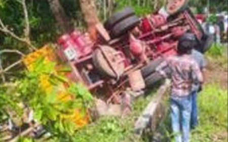 കണ്ണൂർ നടുവിൽ നിയന്ത്രണം വിട്ട ലോറി മറിഞ്ഞ് ഒരാൾ മരിച്ചു.