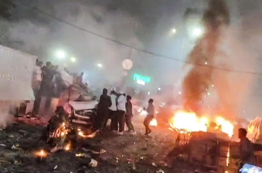 ഡൽഹിയിലെ ചെങ്കോട്ടയ്ക്ക് സമീപം സ്‌ഫോടനം; ഒരു മരണം. എട്ടു പേർക്ക് പരിക്ക്..