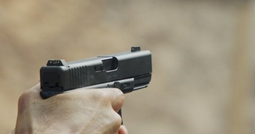 തിരുവനന്തപുരത്ത് കാപ്പ കേസ് പ്രതിക്ക് നേരെ പൊലീസ് വെടിയുതിർത്തു.