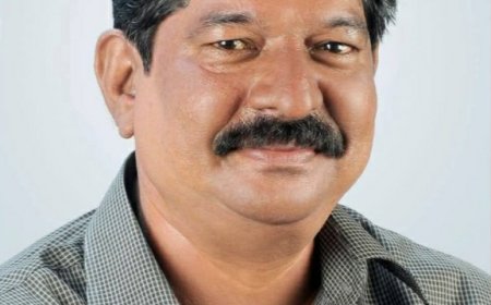 മിമിക്രി കലാകാരൻ രഘു കളമശ്ശേരി അന്തരിച്ചു.