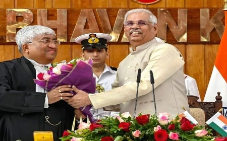 ജസ്റ്റിസ് സൗമൻ സെൻ കേരള ഹൈക്കോടതി ചീഫ് ജസ്റ്റിസായി ചുമതലയേറ്റു