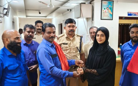 കളഞ്ഞു കിട്ടിയ സ്വർണാഭരണം തിരിച്ചേൽപ്പിച്ച് ചുമട്ടുതൊഴിലാളികൾ  മാതൃകയായി