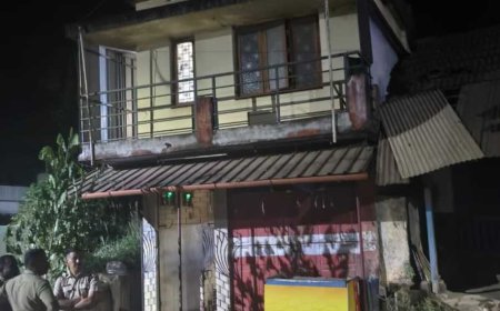 ഒറ്റപ്പാലം തോട്ടക്കരയിൽ ദമ്പതികളെ വെട്ടിക്കൊലപ്പെടുത്തി.