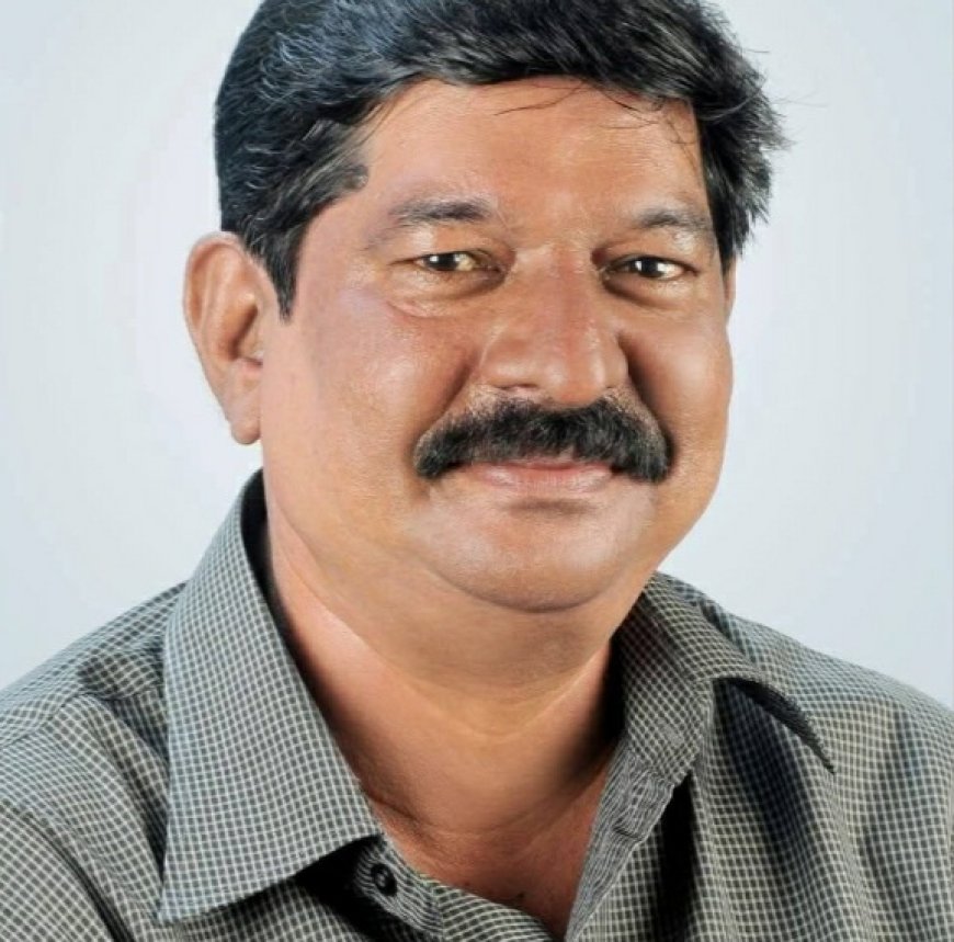 മിമിക്രി കലാകാരൻ രഘു കളമശ്ശേരി അന്തരിച്ചു.