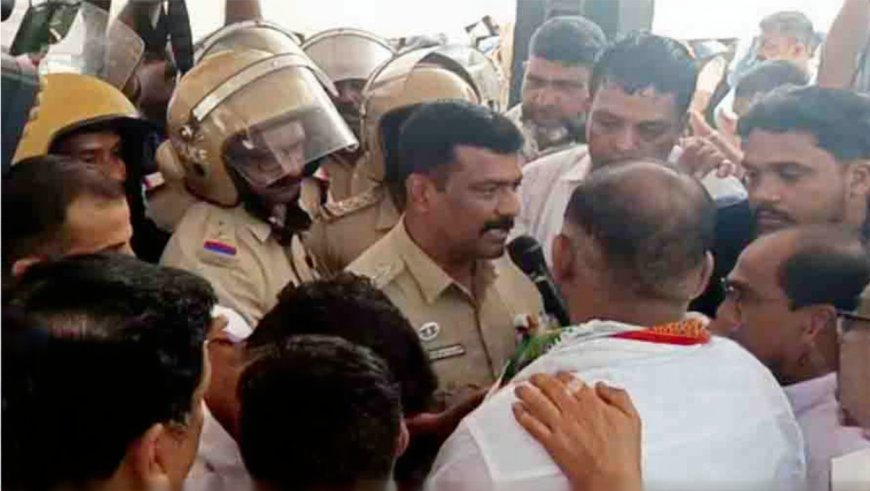 കുമ്പള ടോൾ പ്ലാസ; എംഎൽഎയെ അറസ്റ്റ് ചെയ്തു. സമരപ്പന്തൽ പോലീസ് പൊളിച്ചു നീക്കി