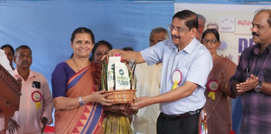 കുടുംബശ്രീ കെ-ഇനം ബ്രാൻഡ് വിപണിയിലേക്ക്; ജില്ലാതല ലോഞ്ചിംഗ് മടിക്കൈയിൽ നടന്നു