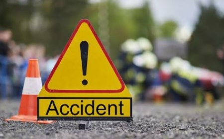 കാർ ബൈക്കിലിടിച്ച് അച്ഛനും മകനും പരിക്ക്