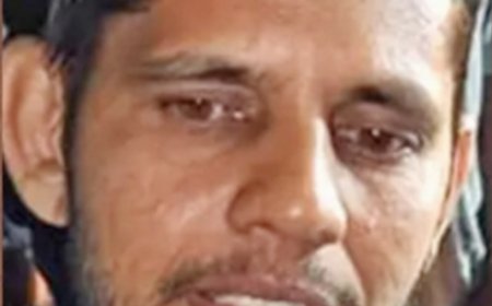 കൈക്കൂലി വാങ്ങുന്നതിനിടെ കാഞ്ഞങ്ങാട് സ്വദേശിയായ ഓവർസിയർ കൊച്ചിയിൽ പിടിയിലായി