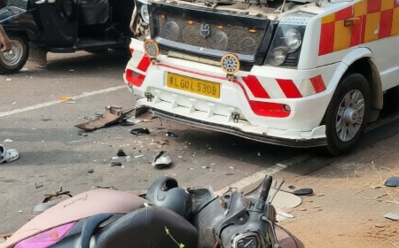 മൃതദേഹവുമായി വരികയായിരുന്ന ആംബുലന്‍സ് സ്‌കൂട്ടറില്‍ ഇടിച്ചു സ്‌കൂട്ടര്‍ യാത്രക്കാരന്  പരിക്കേറ്റു.