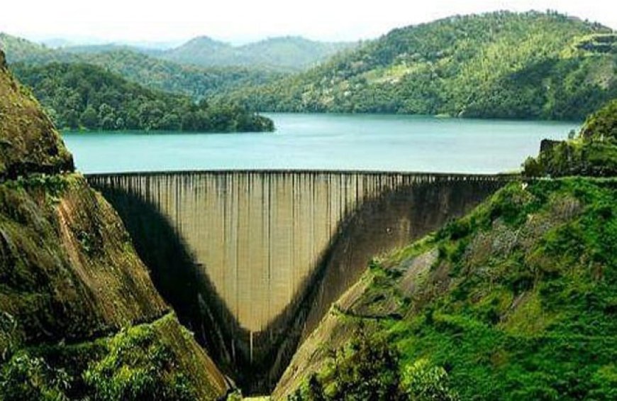 ഇടുക്കി ആർച്ച് ഡാം; സഞ്ചാരികൾക്ക് വർണ്ണക്കാഴ്ചയൊരുക്കാൻ "ലേസർ ഷോ"