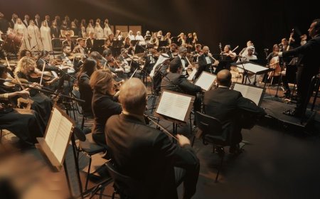 രാഷ്ട്ര പ്രതിരോധക്കാരെ ആദരിച്ചുകൊണ്ട് യുഎഇ നാഷണൽ ഓർക്കസ്ട്ര മ്യൂസിക്കൽ ട്രിബ്യൂട്ട് പുറത്തിറക്കി