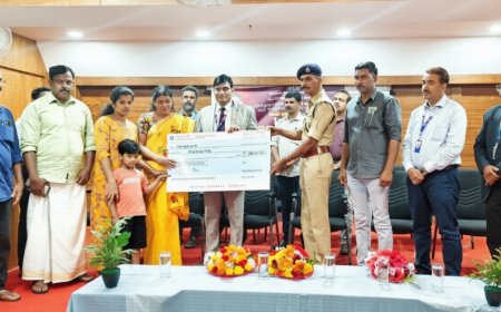 വാഹനാപകടത്തിൽ മരിച്ച പോലീസുകാരന്റെ കുടുംബത്തിന് ഒരു കോടി രൂപ കൈമാറി