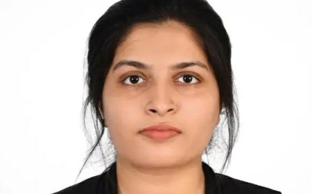 ലിഫ്റ്റ് ചോദിച്ച് കയറിയ ബൈക്കില്‍ ലോറി ഇടിച്ചുണ്ടായ അപകടത്തില്‍ 23കാരിക്ക് ദാരുണാന്ത്യം